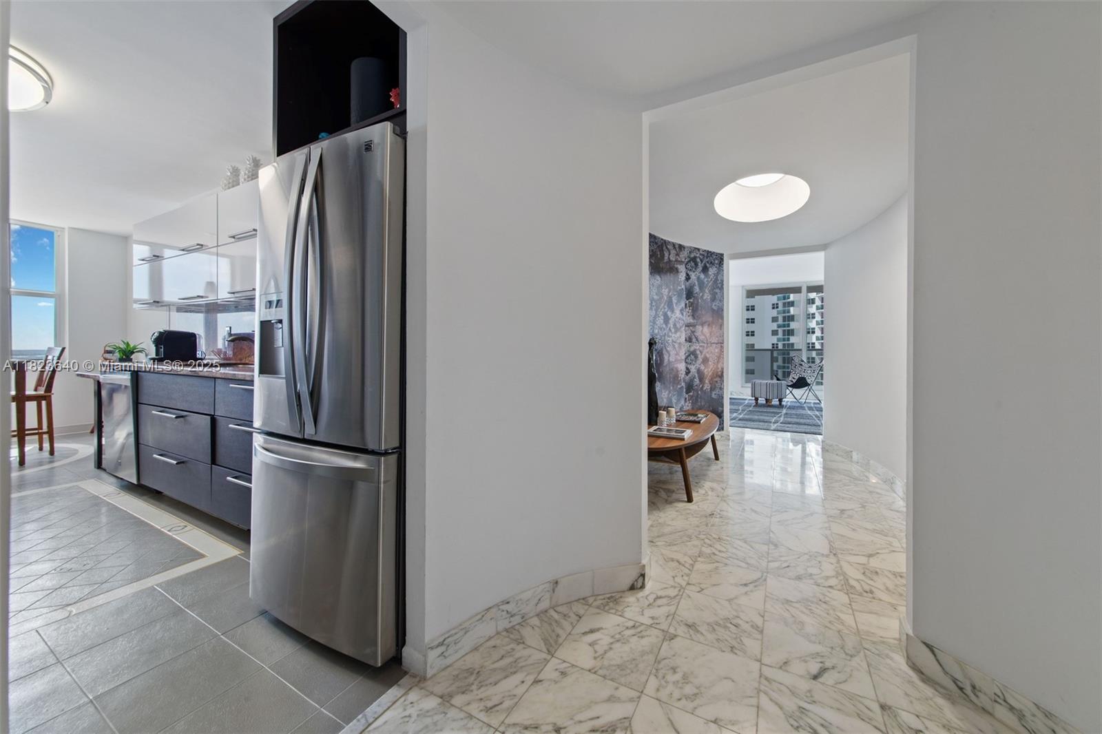 AQUARIUS CONDO - Residential