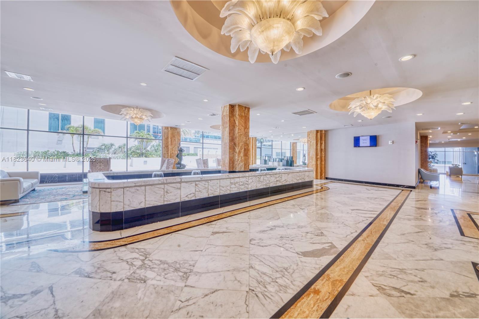 AQUARIUS CONDO - Residential