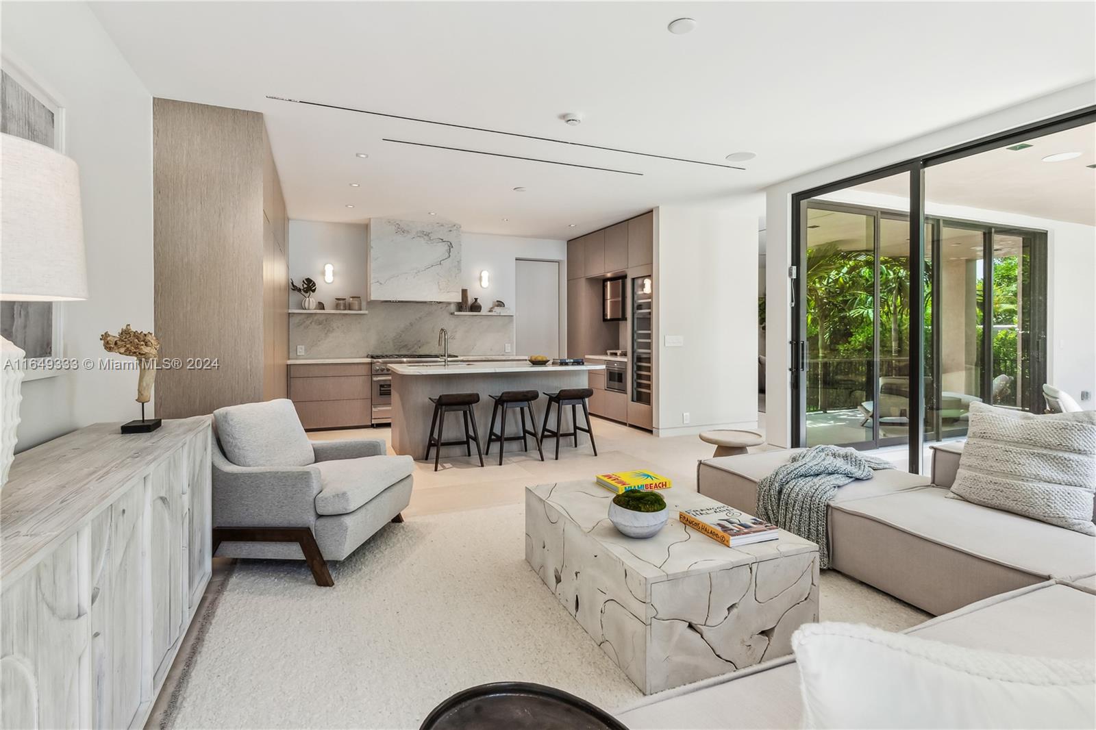 SAN MARINO ISLAND - Residential