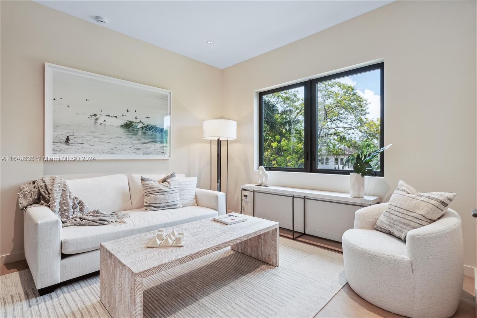 SAN MARINO ISLAND - Residential