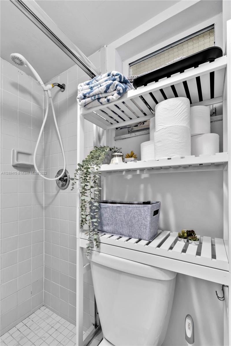 PLANTATION PINES CONDO - Residential