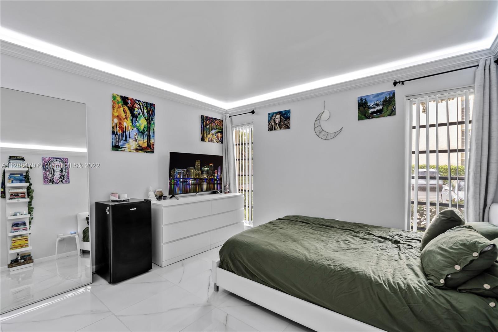 PLANTATION PINES CONDO - Residential