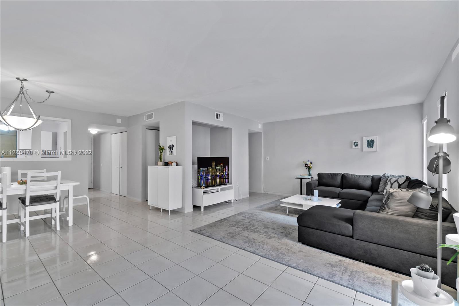 PLANTATION PINES CONDO - Residential