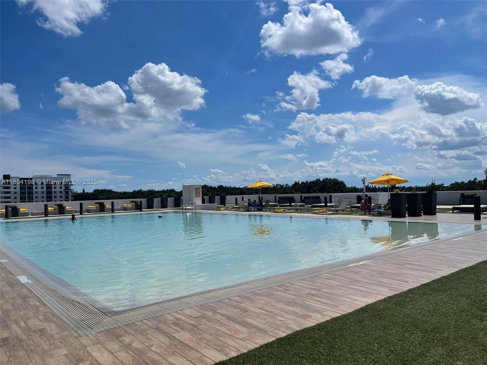 5252 PASEO CONDO - Residential