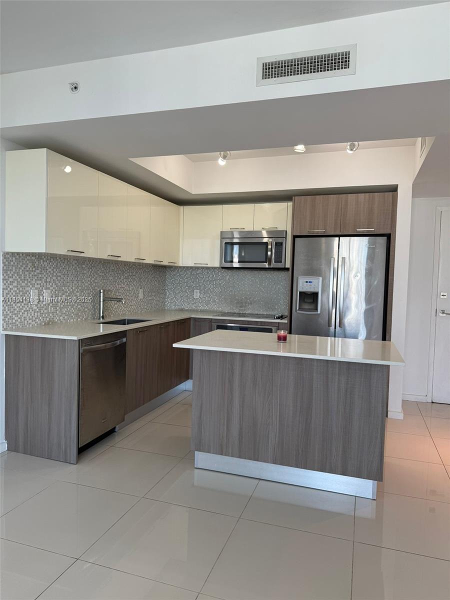 5252 PASEO CONDO - Residential