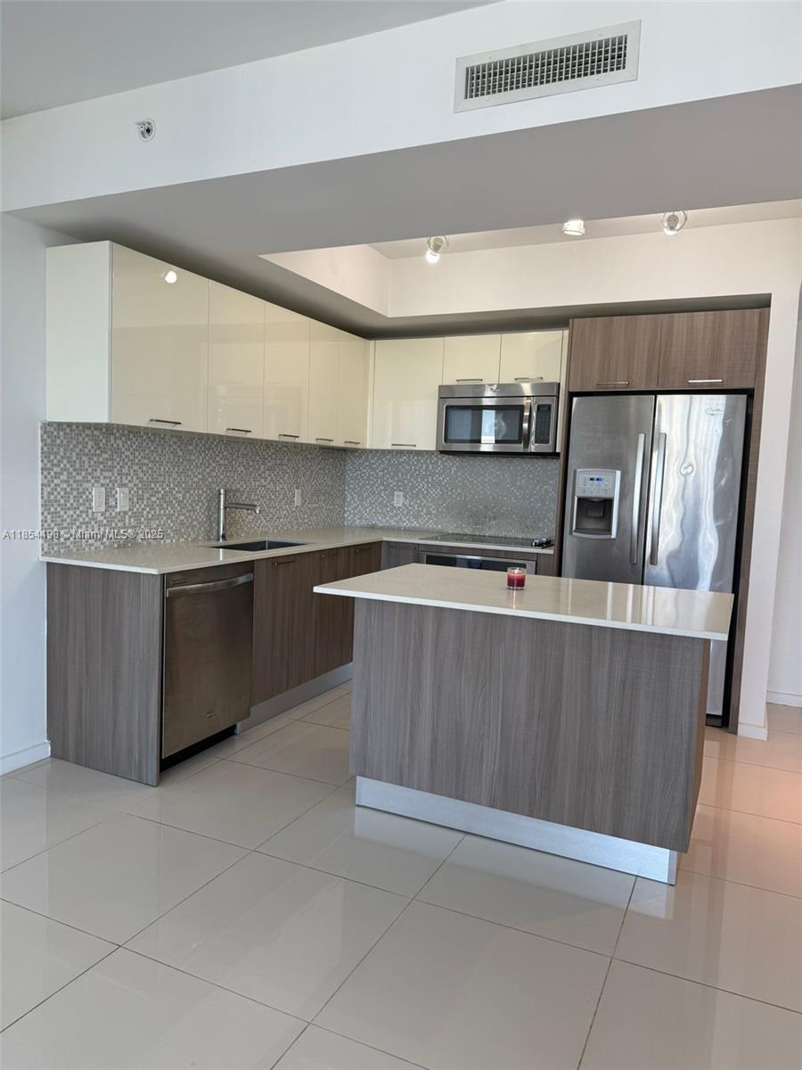 5252 PASEO CONDO - Residential