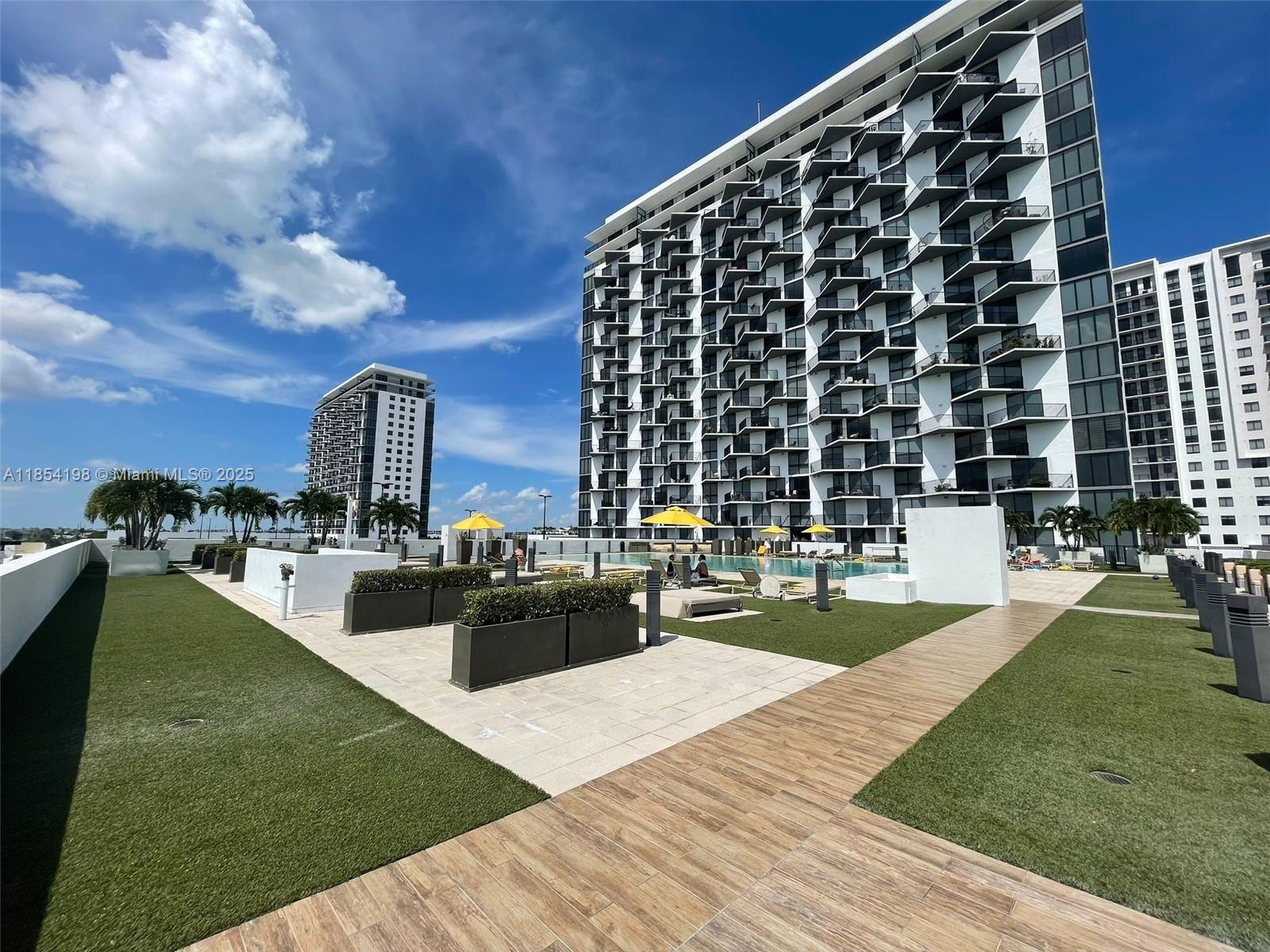 5252 PASEO CONDO - Residential