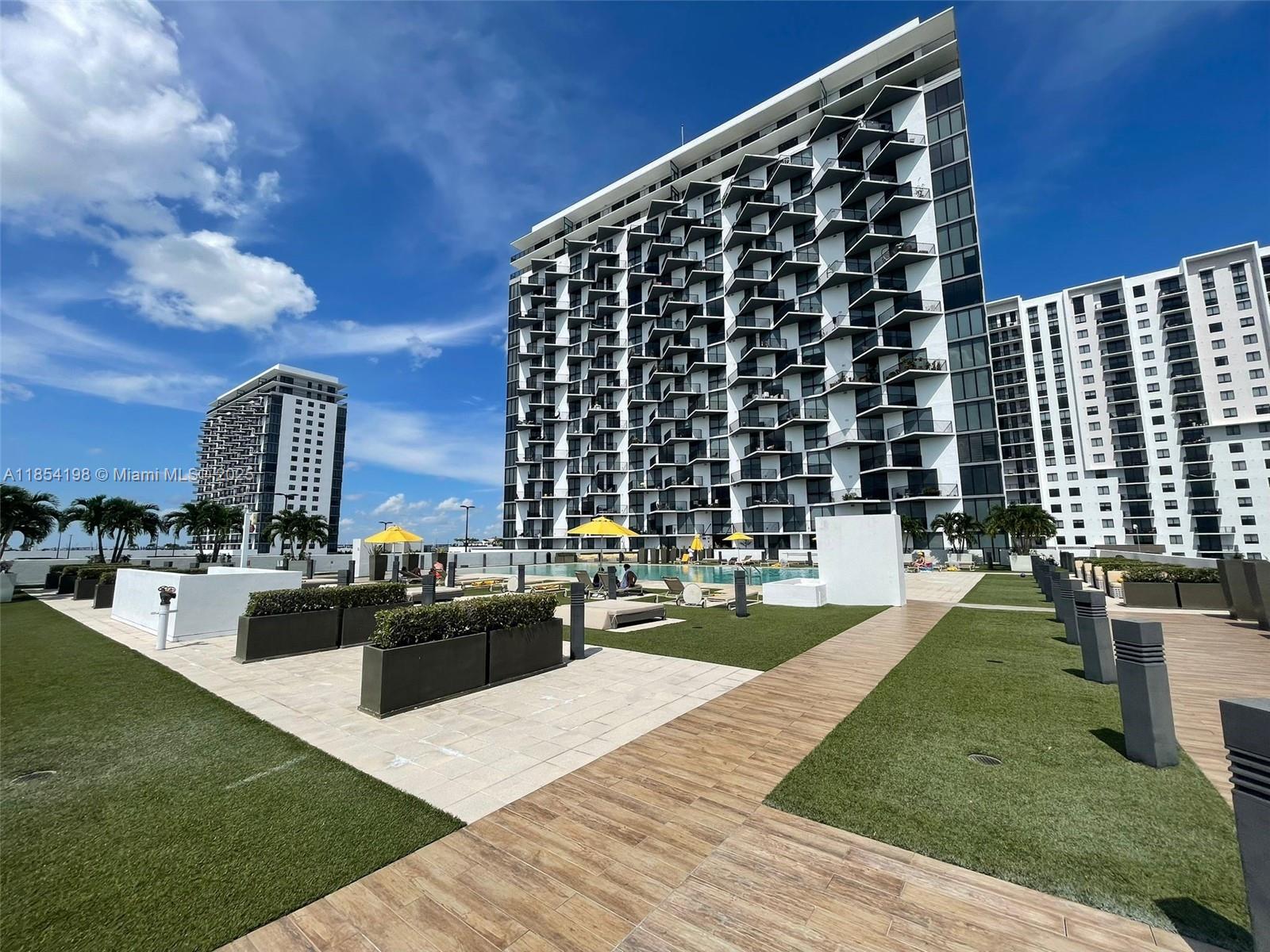 5252 PASEO CONDO - Residential