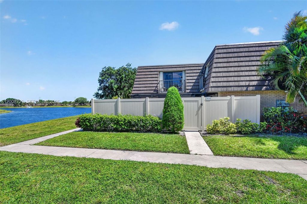 Photo of 7810 78th Way, West Palm Beach, FL 33407 (MLS # A12008729)