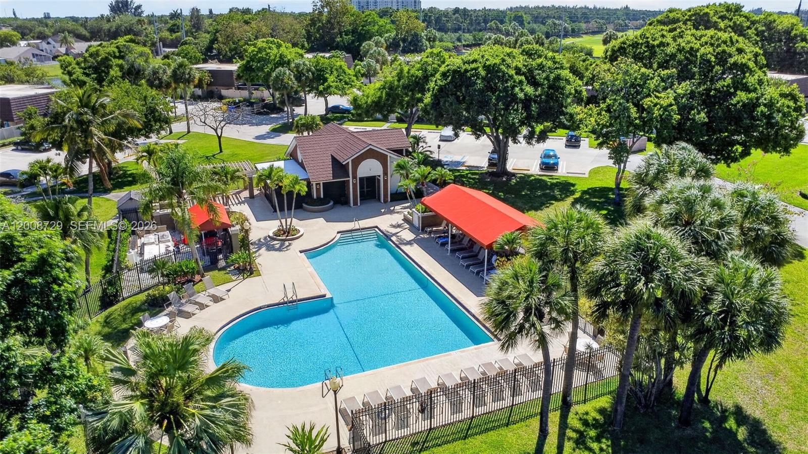 HERITAGE VILLAGE OF P B L - Residential