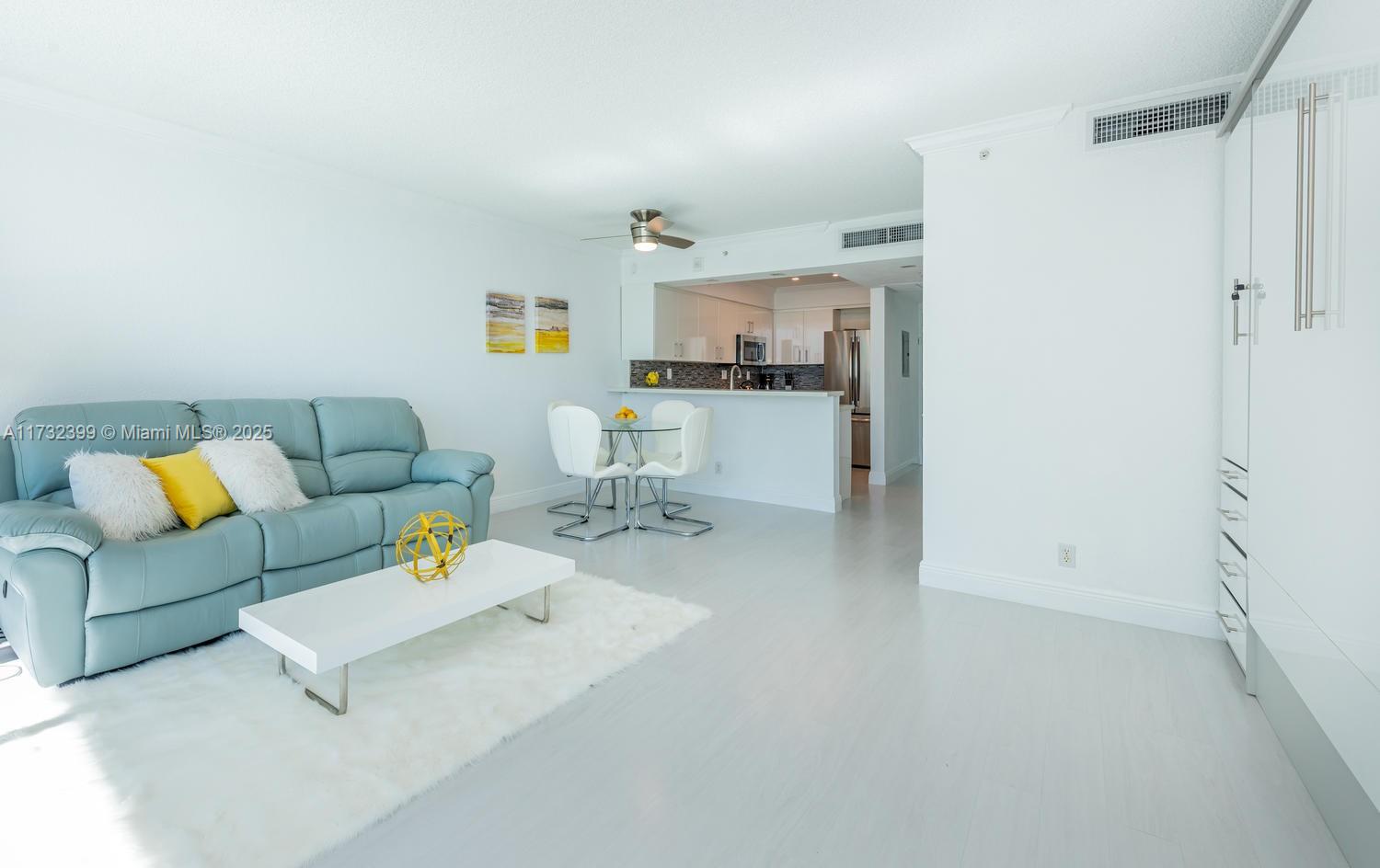 WAVE CONDO - Residential Lease