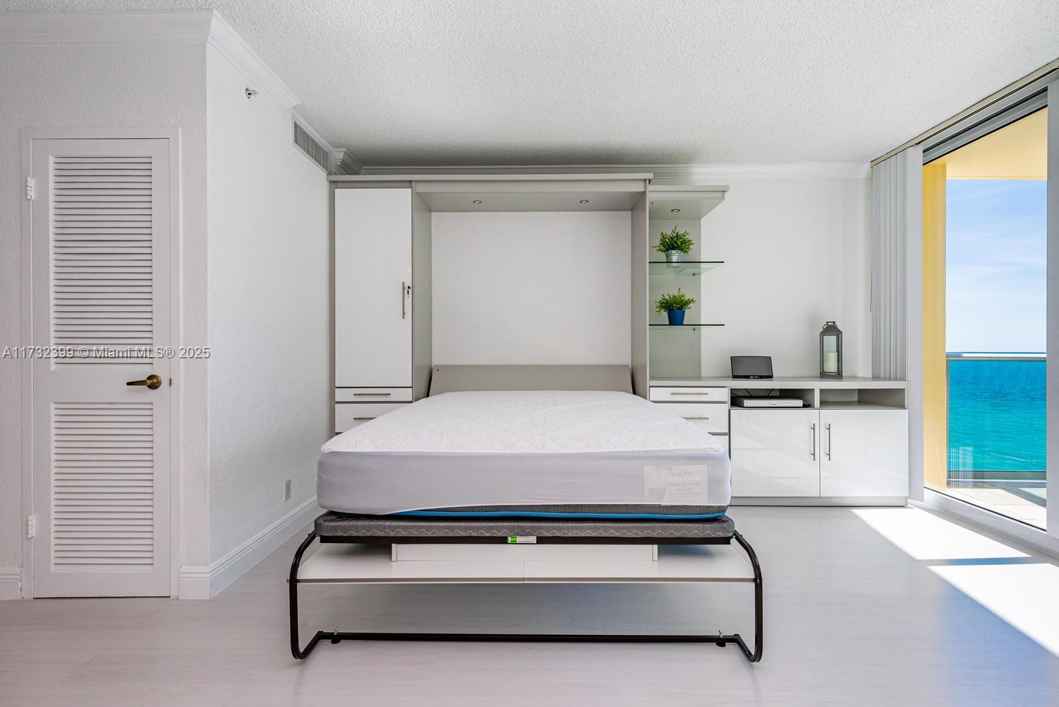 WAVE CONDO - Residential Lease