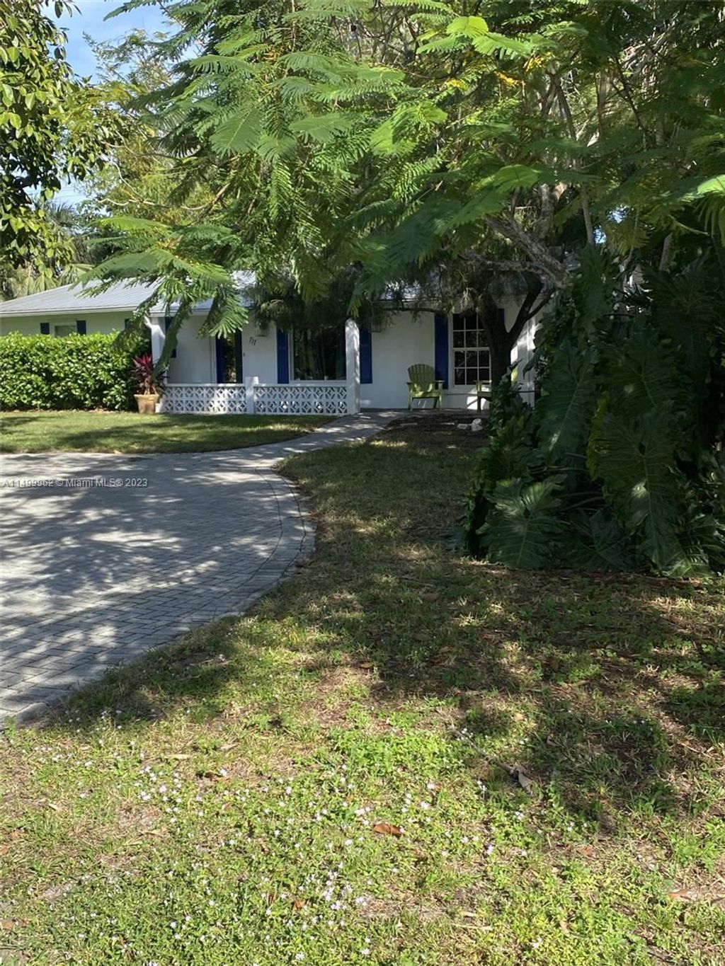 Photo of 717 SE Dolphin Dr, Stuart, FL 34996 (MLS # A11499962)