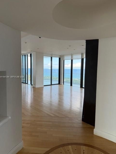 Photo of 19707 Turnberry Way #TS-4, Aventura, FL 33180 (MLS # A11947294)