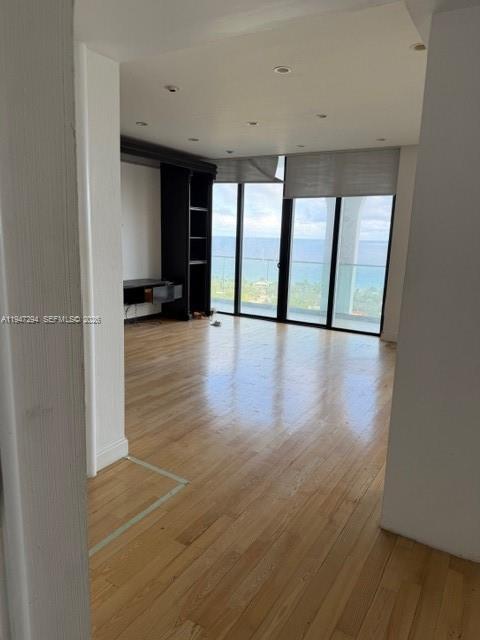 TURNBERRY ISLE CONDO - Residential