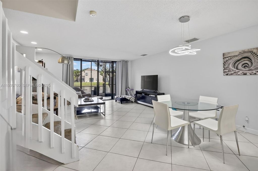 Photo of 10691 NW 14th St #257, Plantation, FL 33322 (MLS # A11930760)