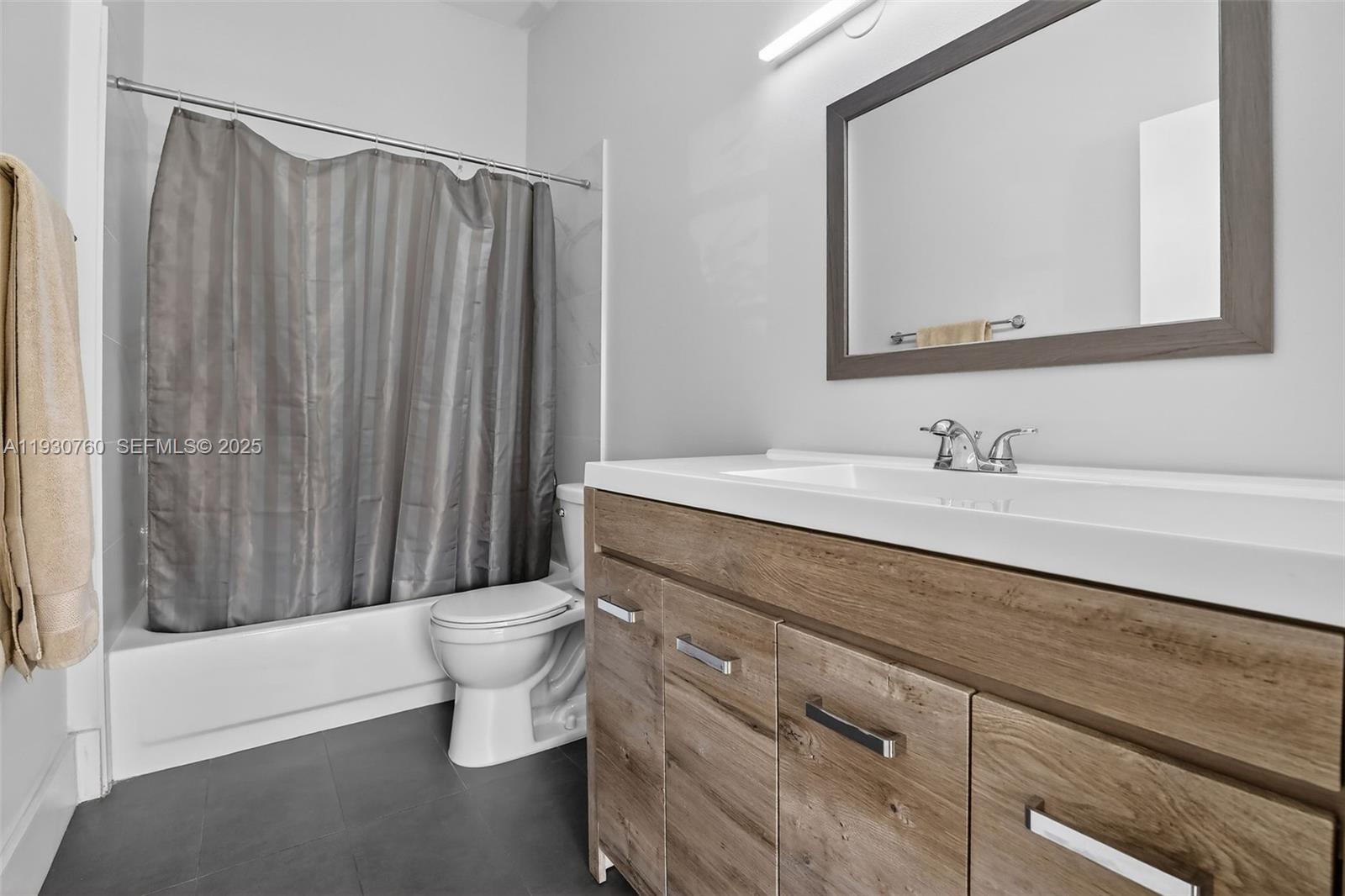 OPTIMA VILLAGE I-D CONDO - Residential