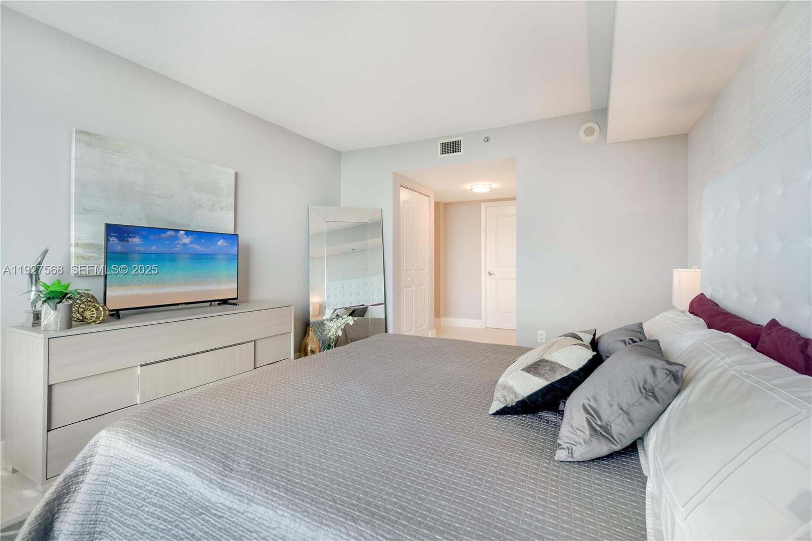 TAO SAWGRASS CONDOMINIUM - Residential