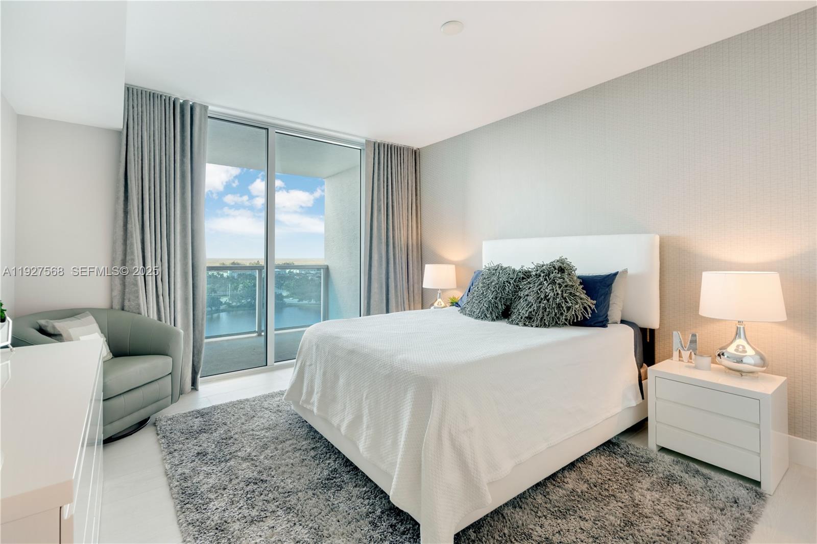 TAO SAWGRASS CONDOMINIUM - Residential