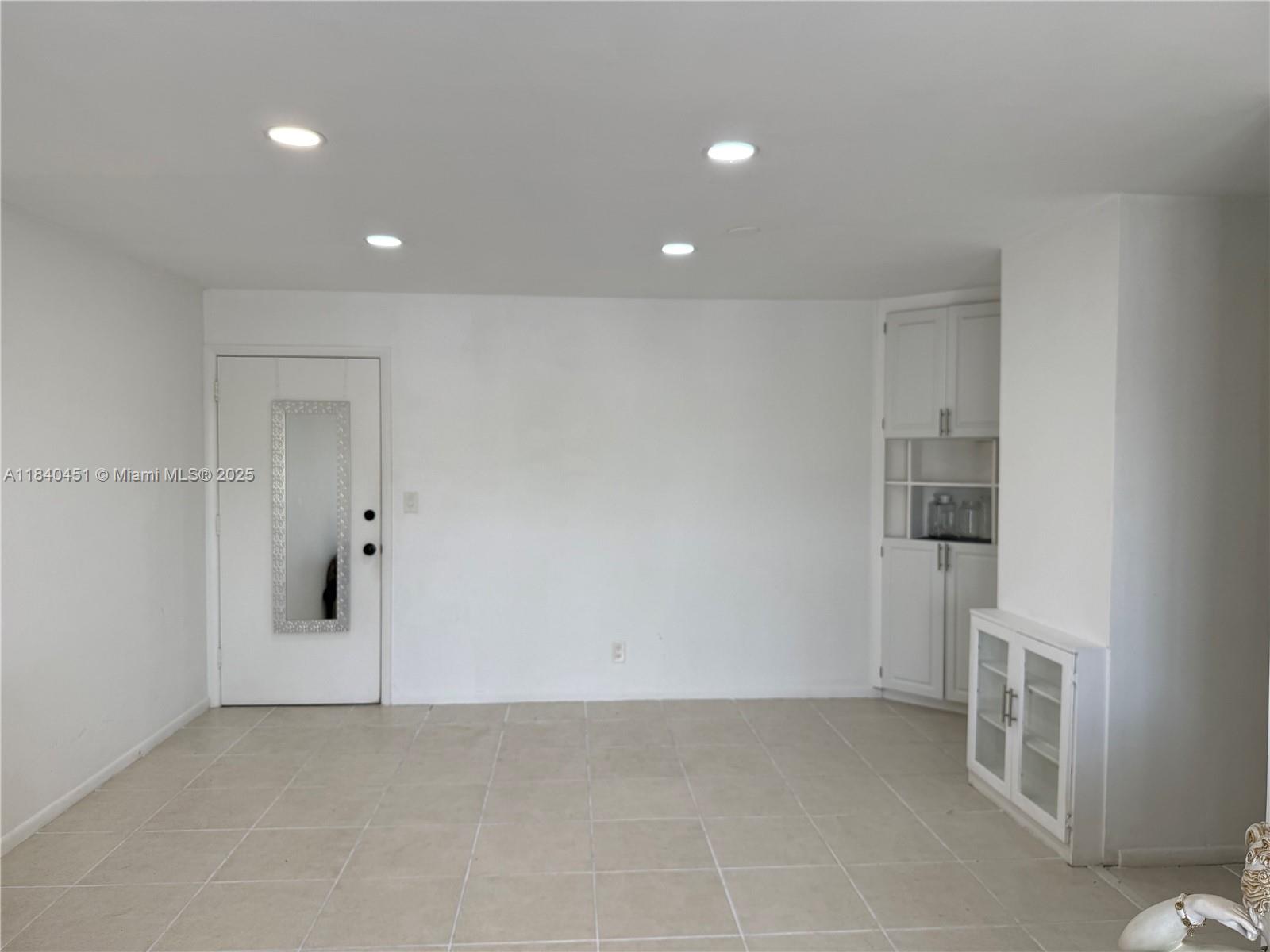 3000 NE 16th Ave 209