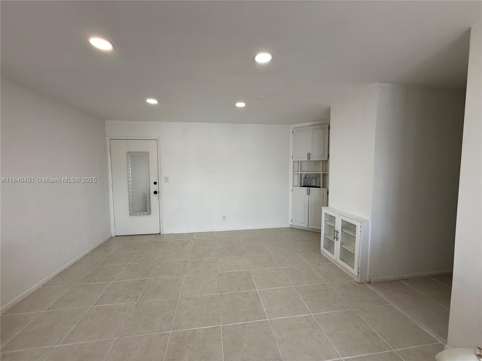 3000 NE 16th Ave 209