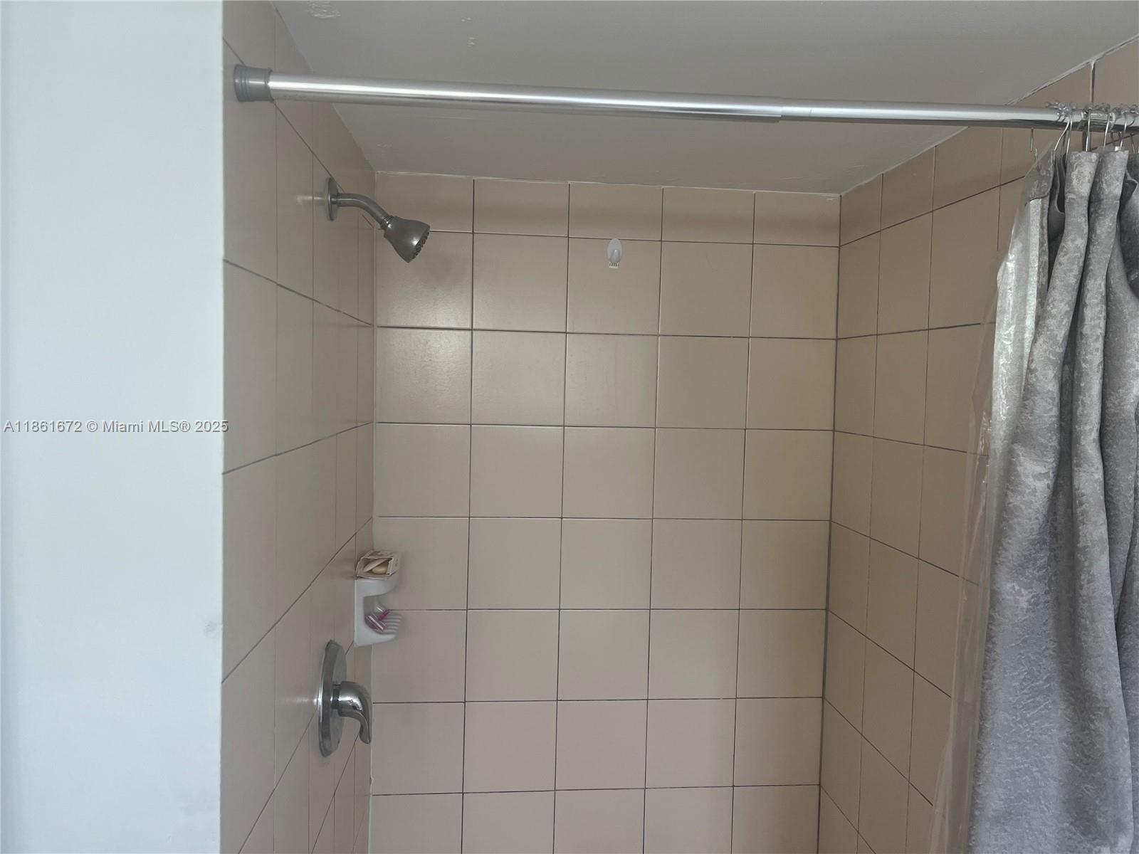 LAWRENCE EST LAND COS SUB - Residential Lease