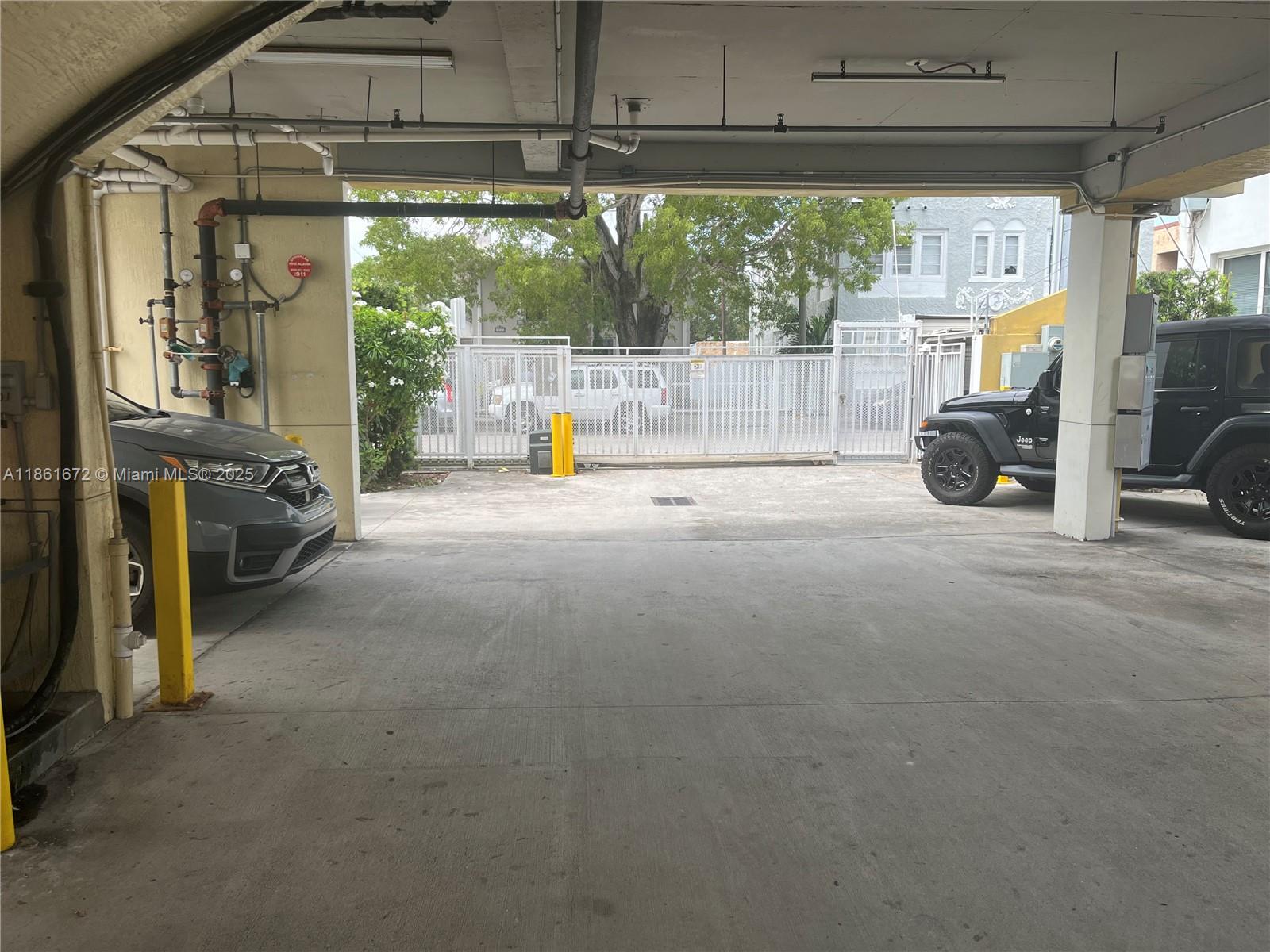 LAWRENCE EST LAND COS SUB - Residential Lease