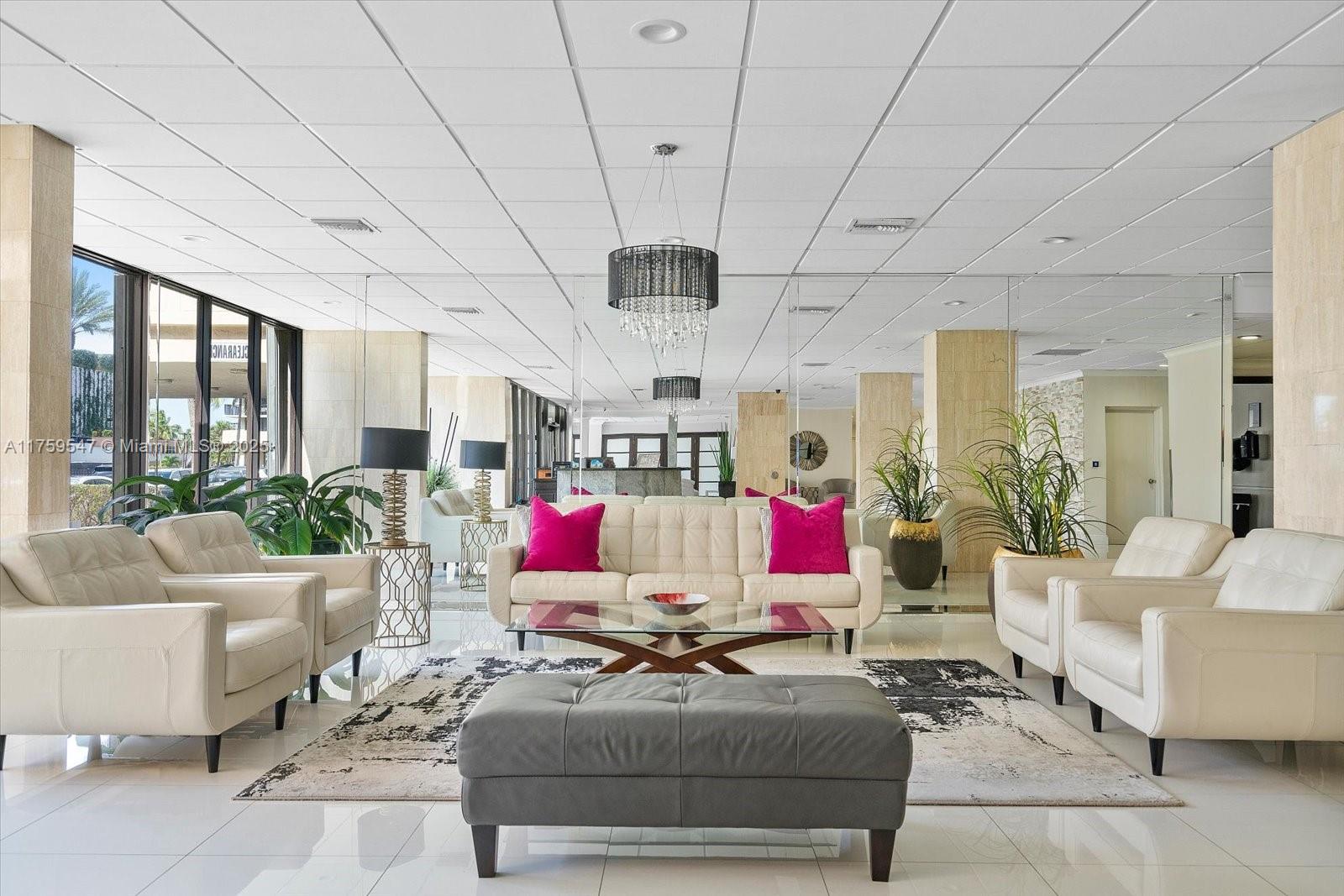 AVANT GARDE CONDO - Residential