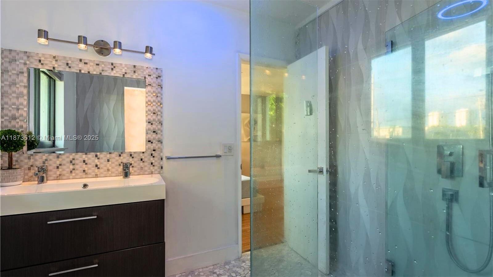 HARBOR VILLAGE SEC - Residential Lease