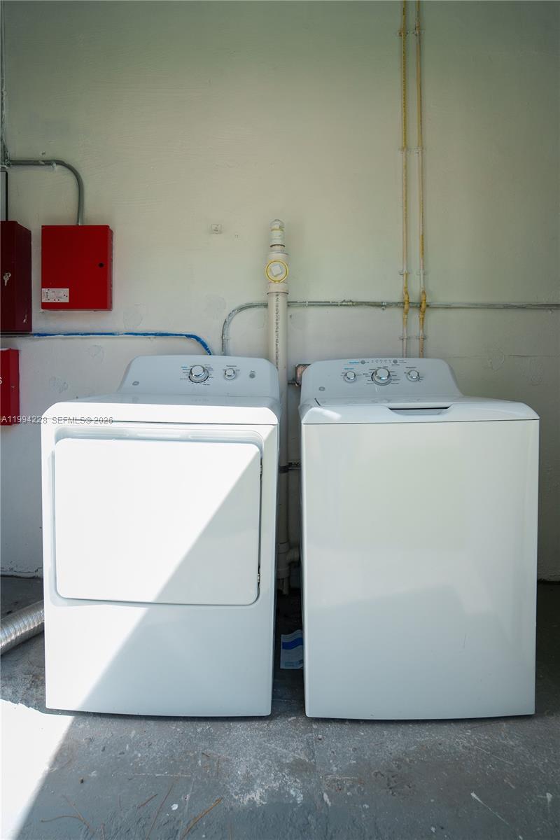 BAY HARBOR ISLAND - Residential Lease