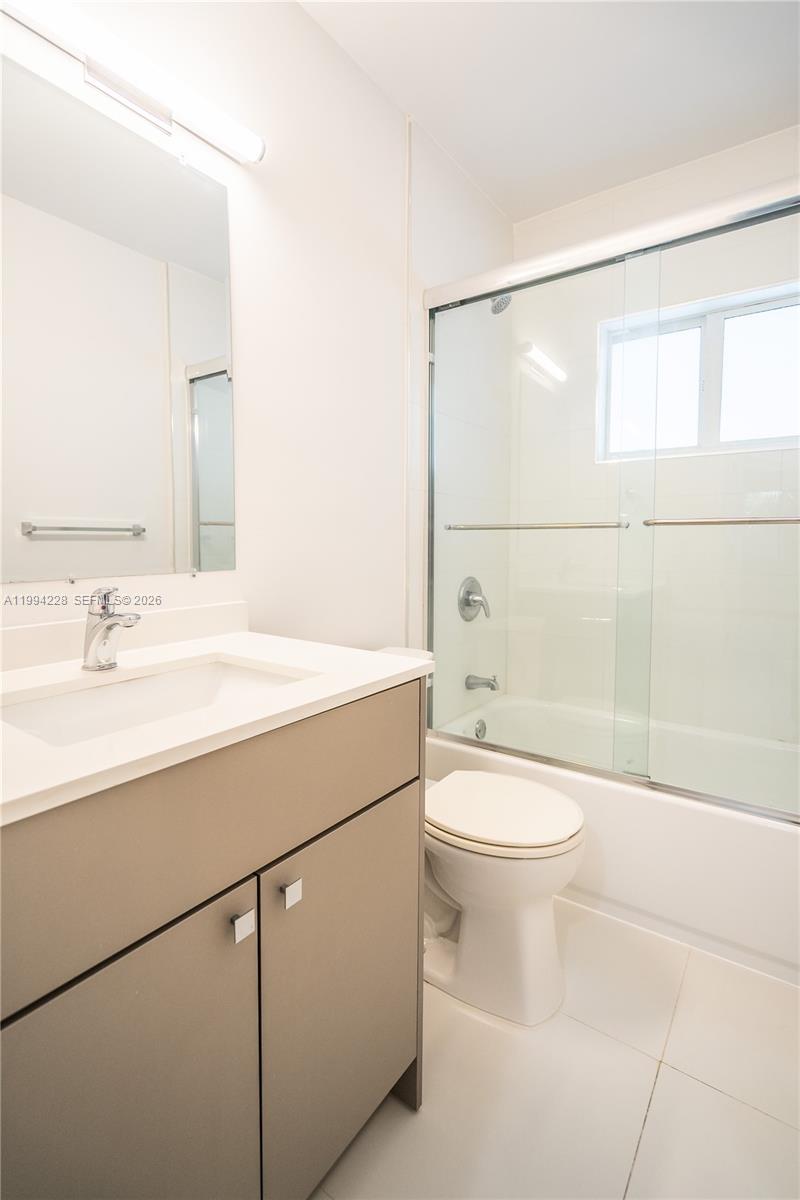 BAY HARBOR ISLAND - Residential Lease