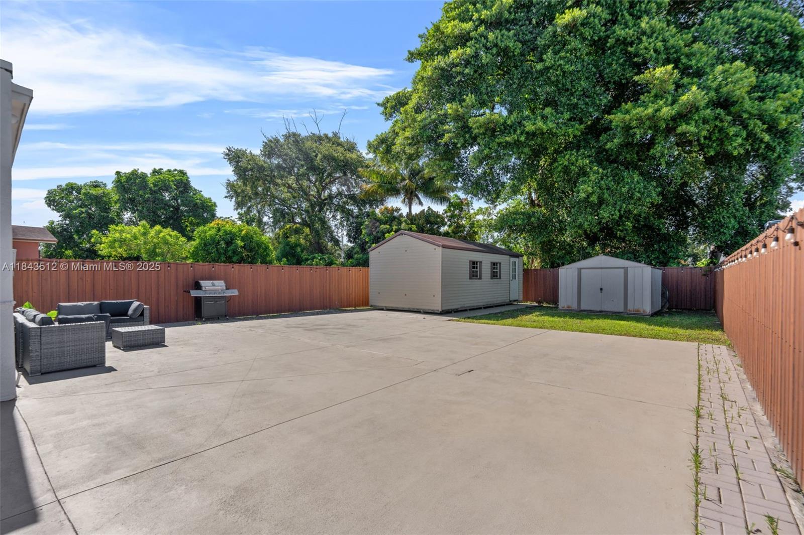 HIALEAH HEIGHTS - Residential