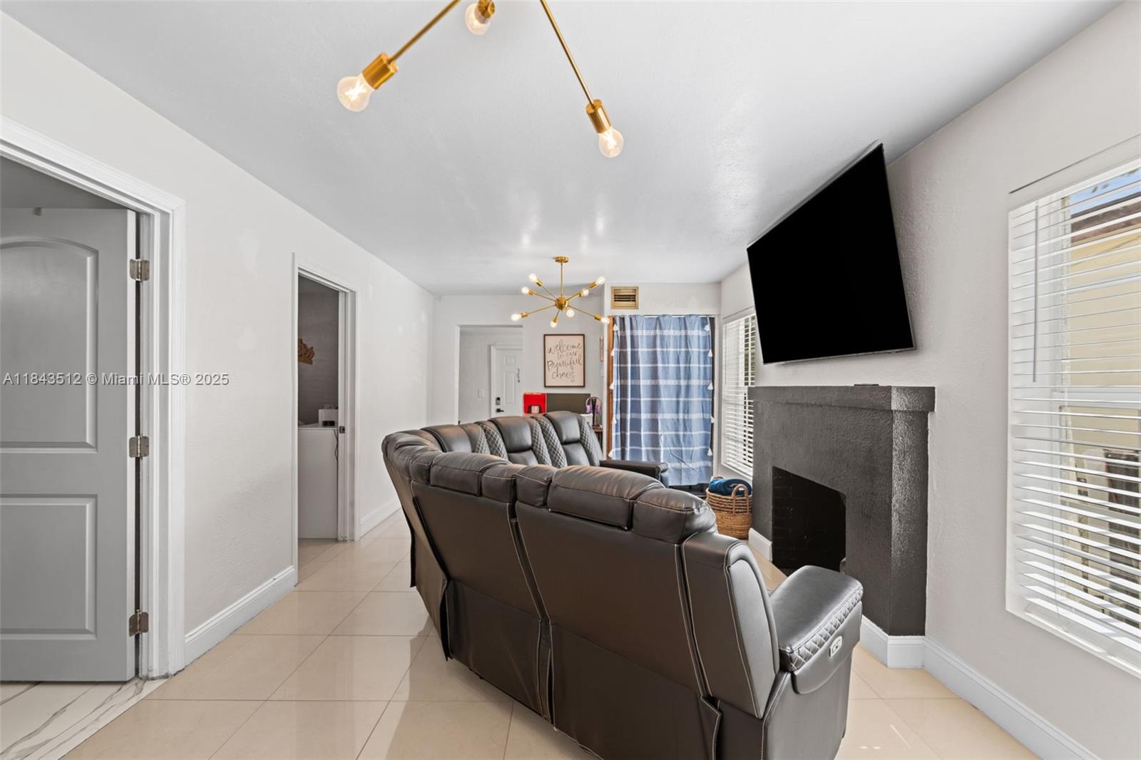 HIALEAH HEIGHTS - Residential