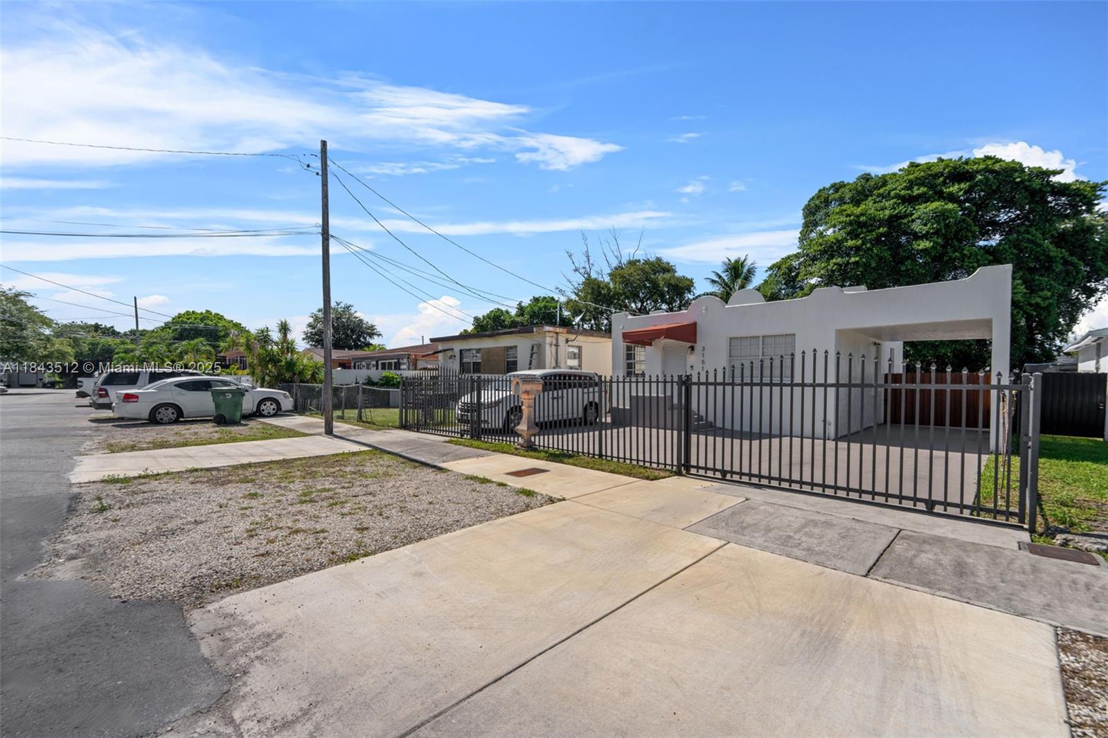HIALEAH HEIGHTS - Residential
