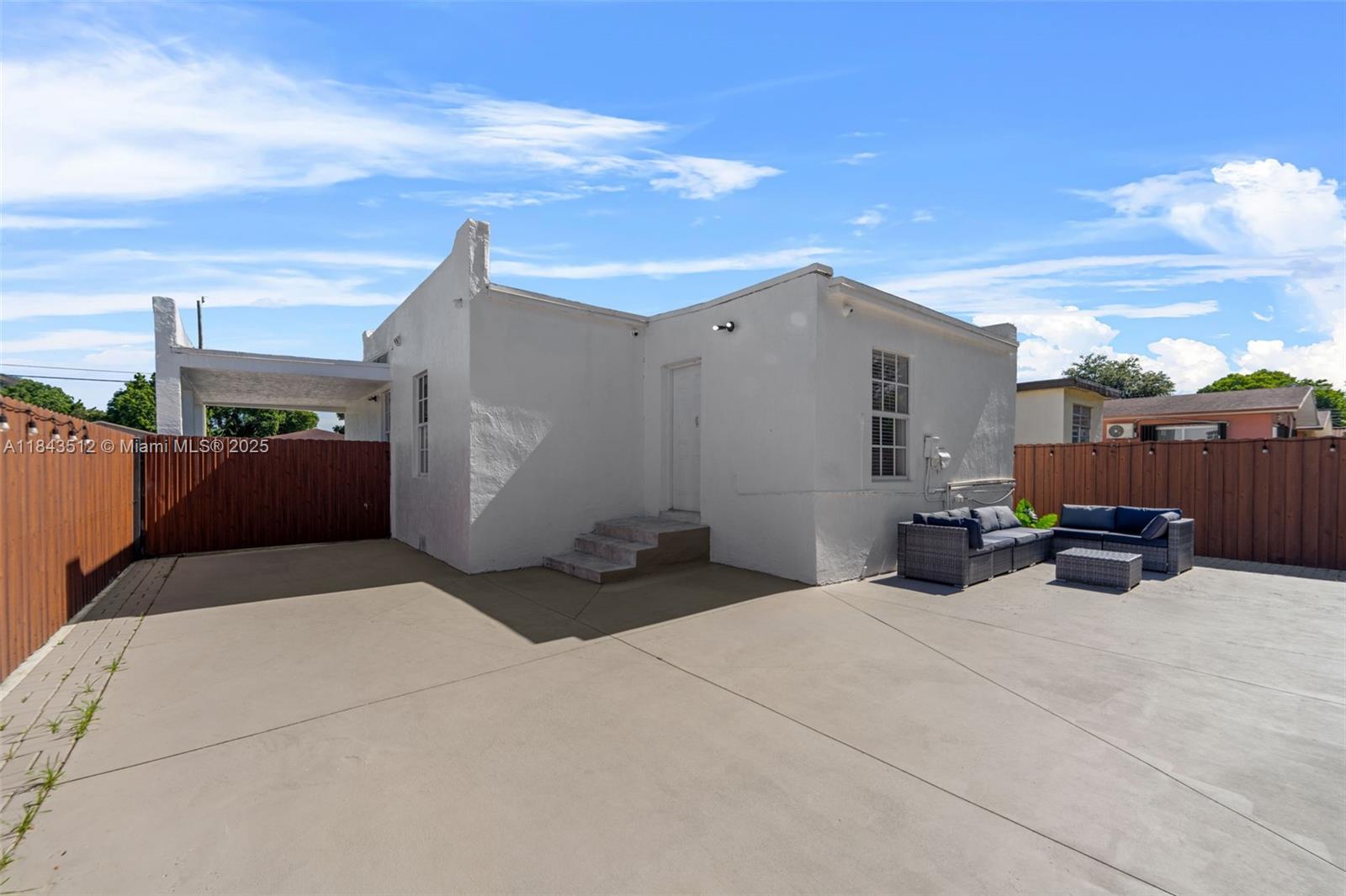 HIALEAH HEIGHTS - Residential