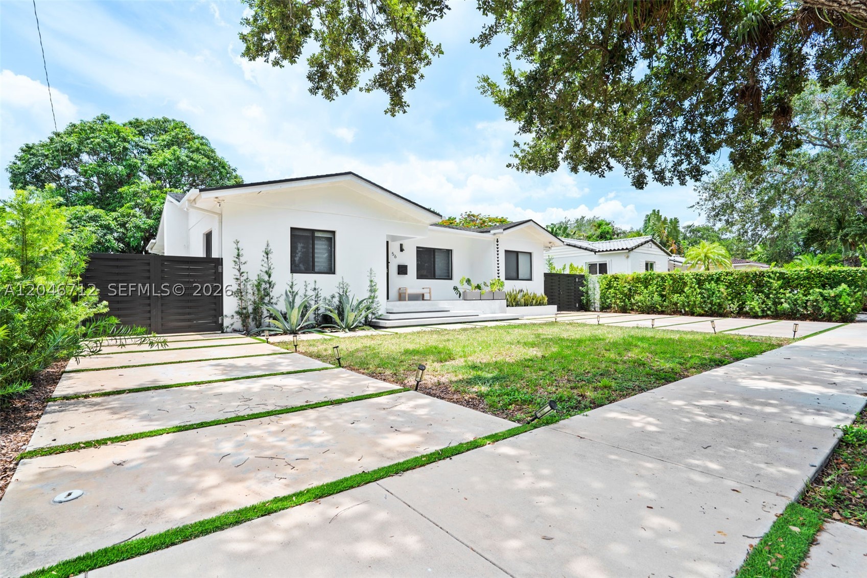 56 Whitethorn Dr 0