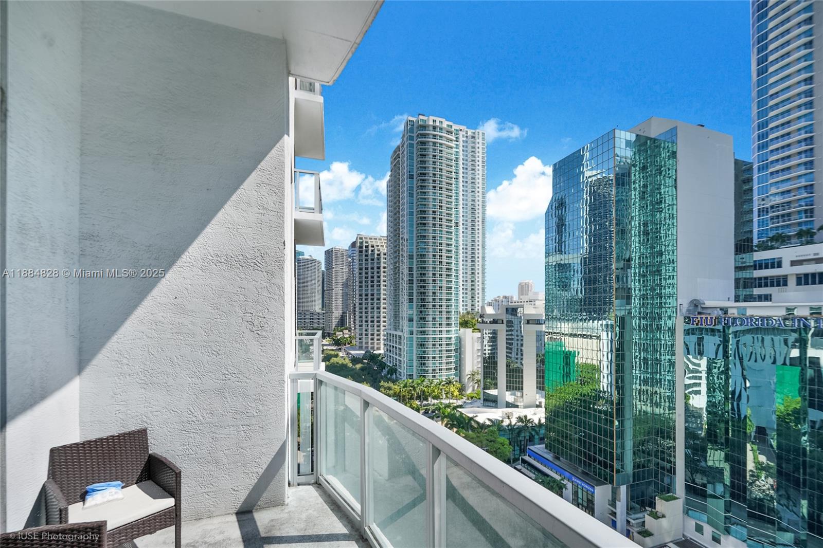 1060 Brickell Ave 1203