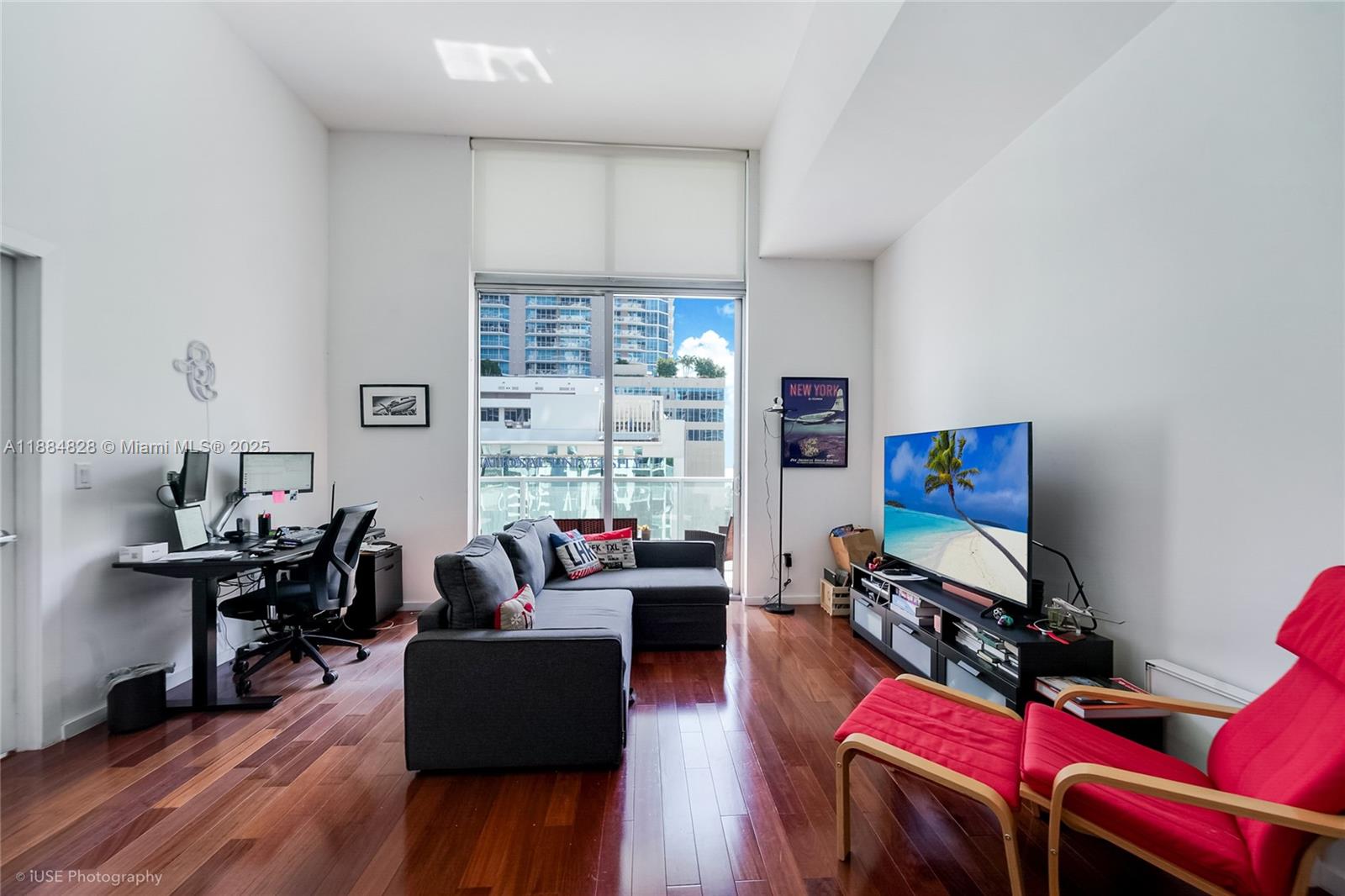 1060 Brickell Ave 1203