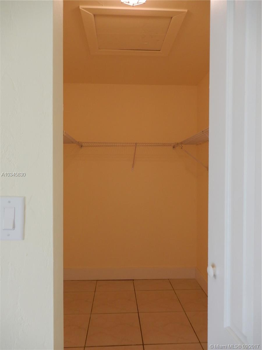 SHORES-CALUSA - Residential Lease