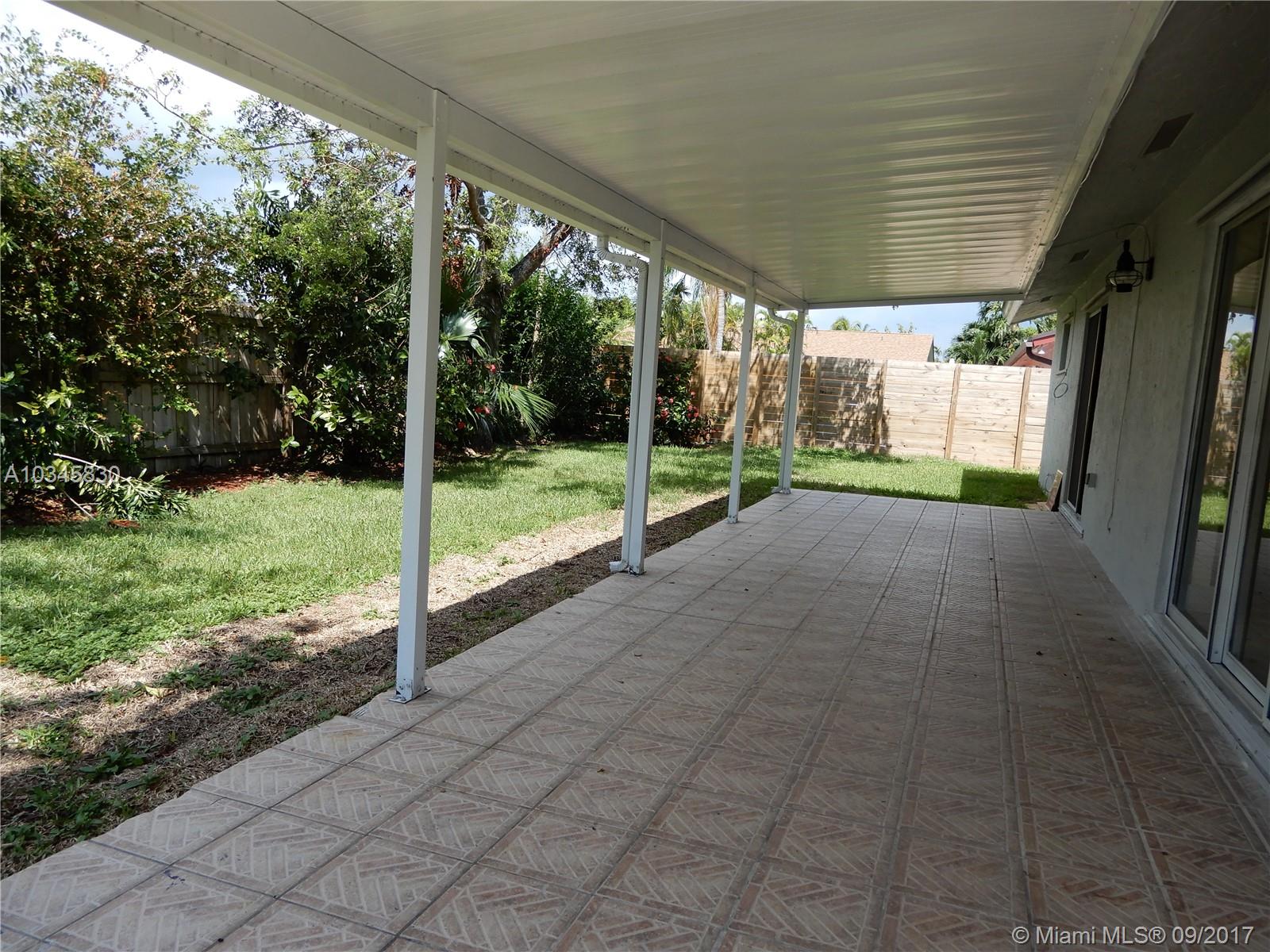 SHORES-CALUSA - Residential Lease