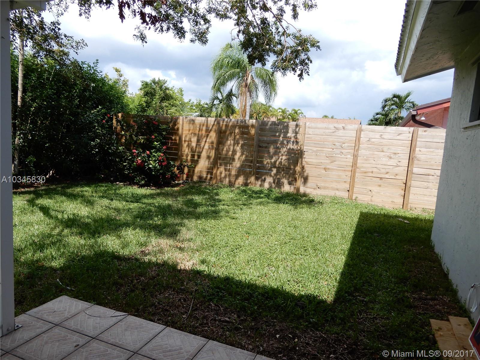 SHORES-CALUSA - Residential Lease