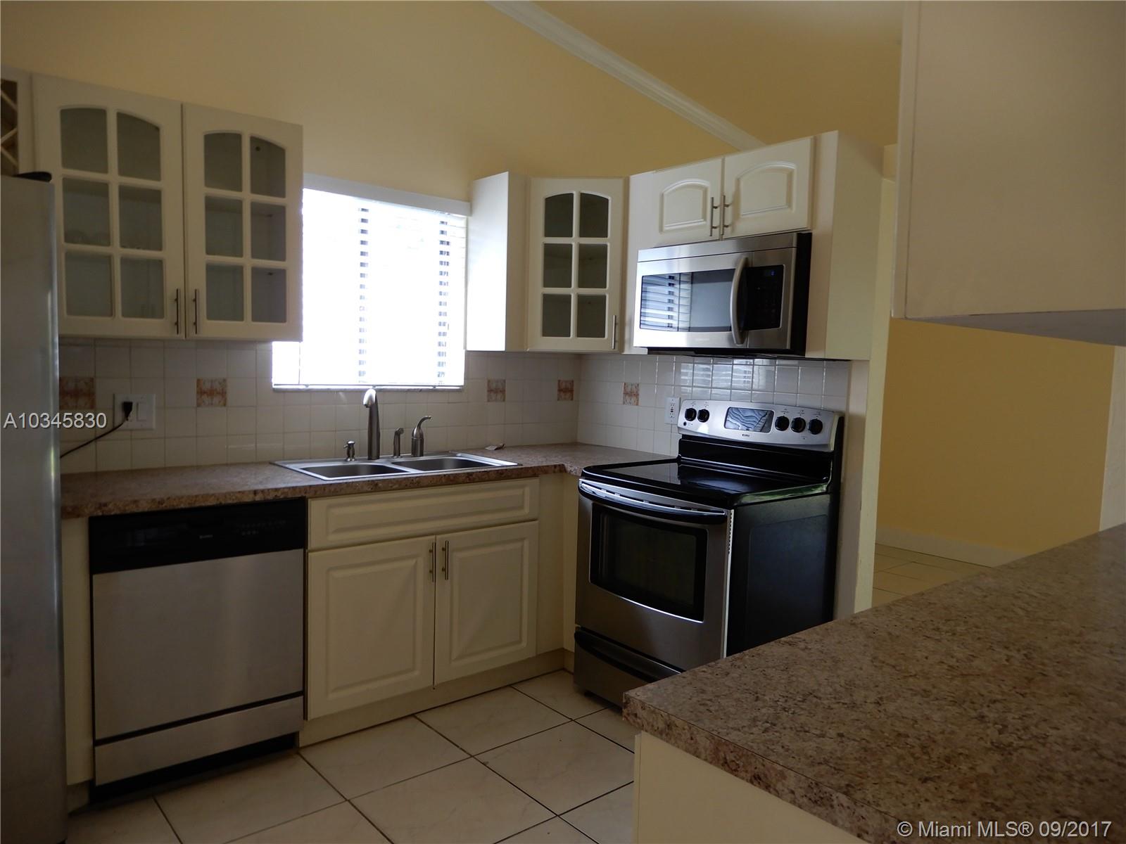 SHORES-CALUSA - Residential Lease