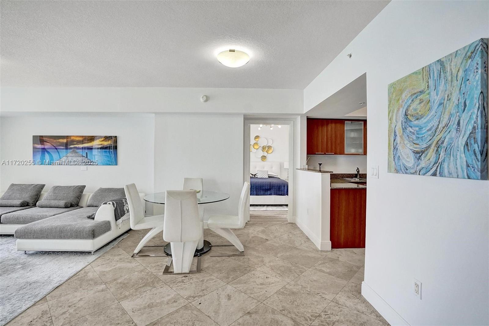 LA PERLA CONDO - Residential