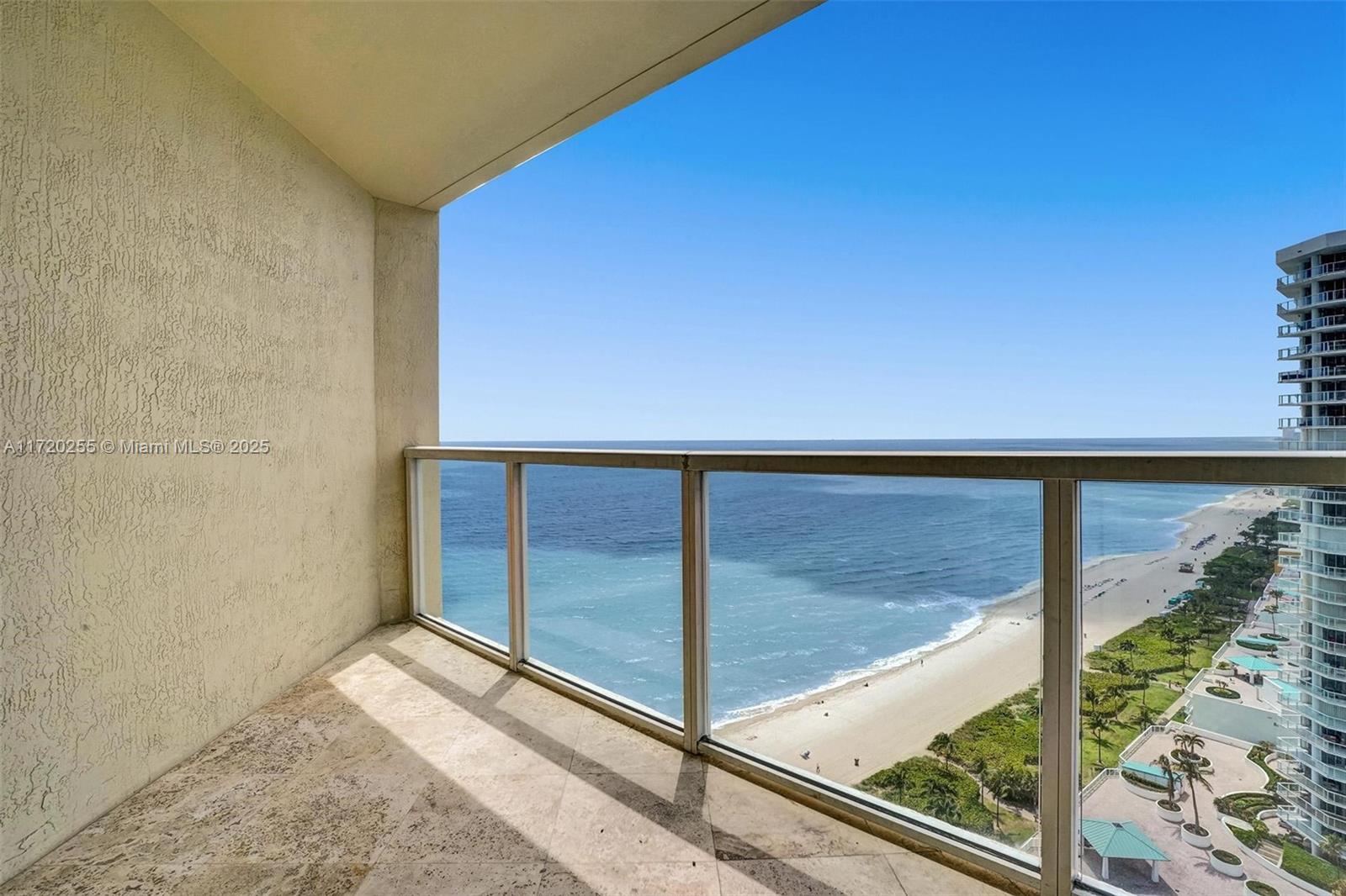 LA PERLA CONDO - Residential
