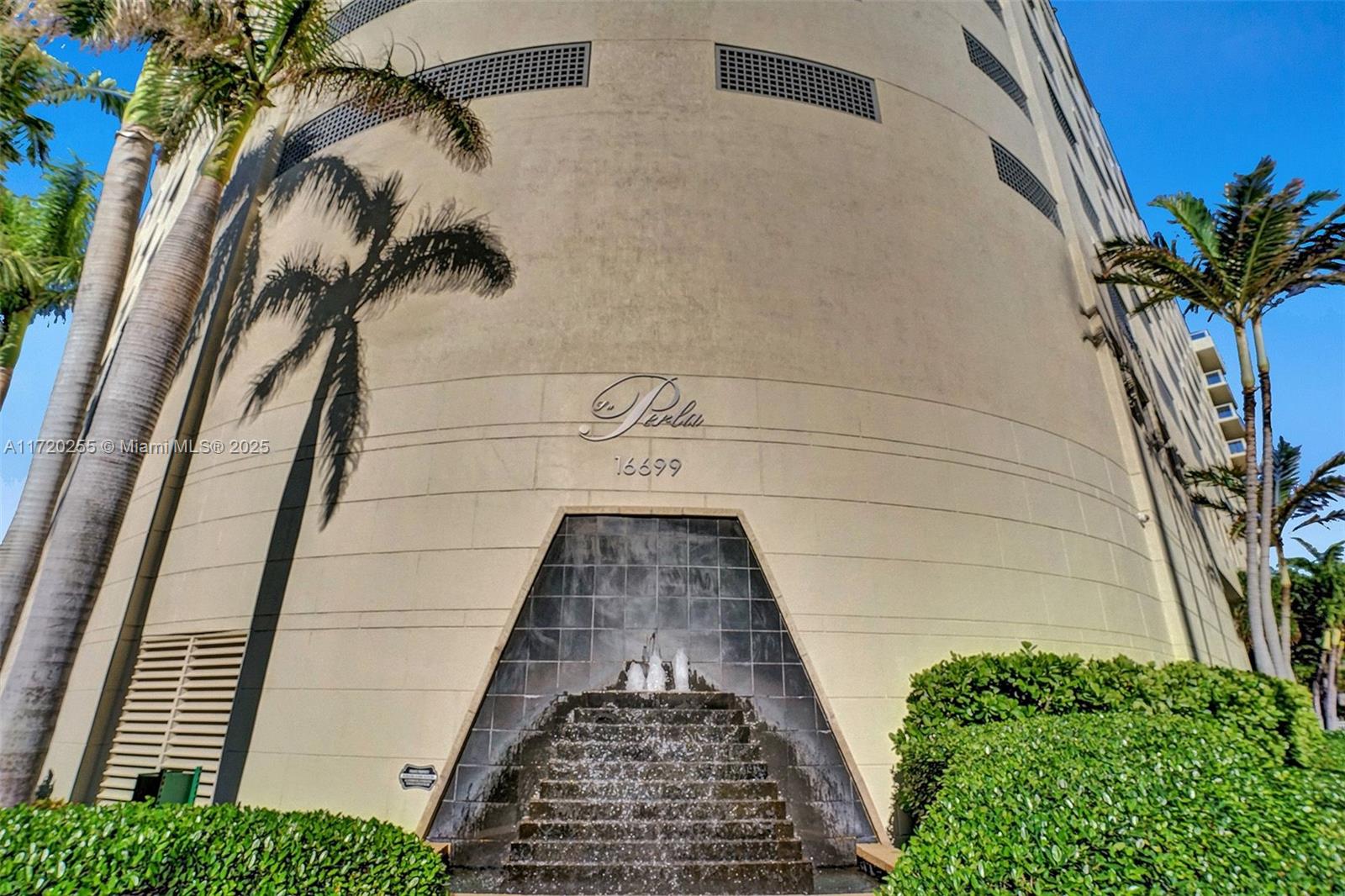 LA PERLA CONDO - Residential