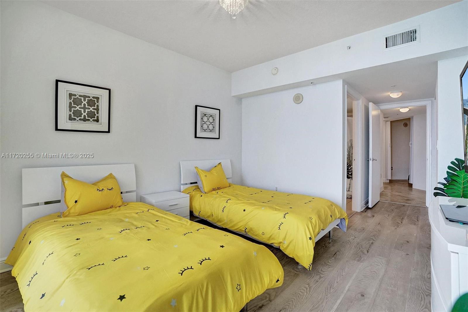 LA PERLA CONDO - Residential