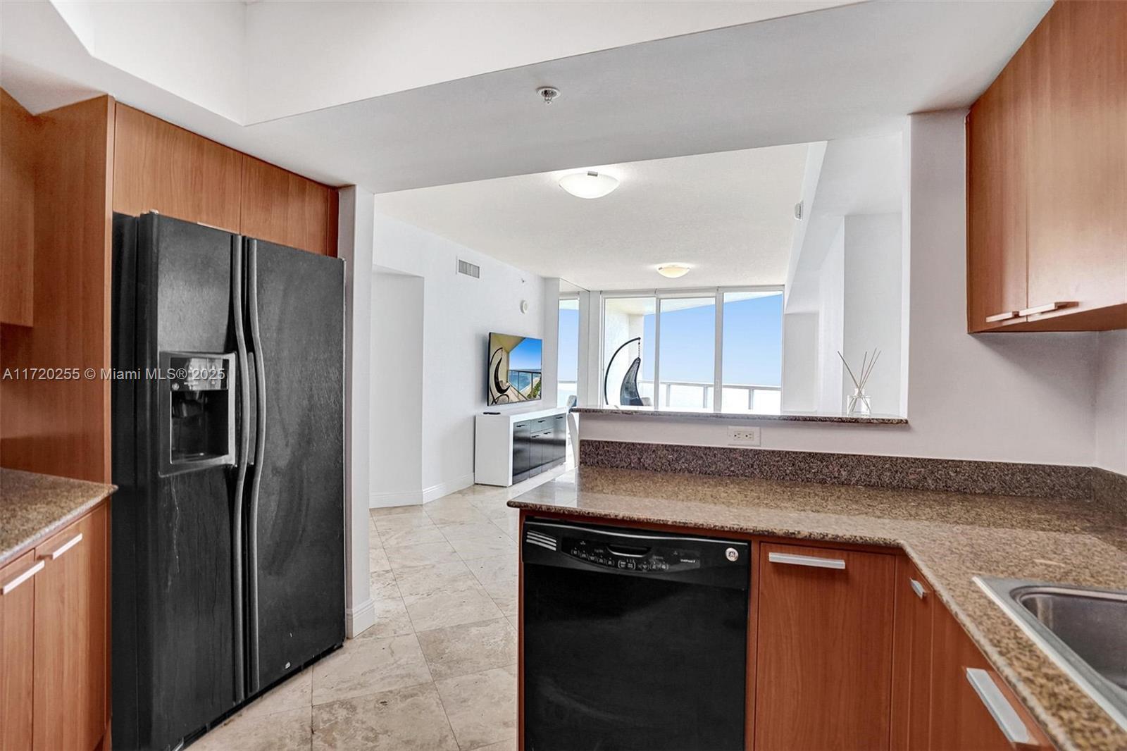 LA PERLA CONDO - Residential