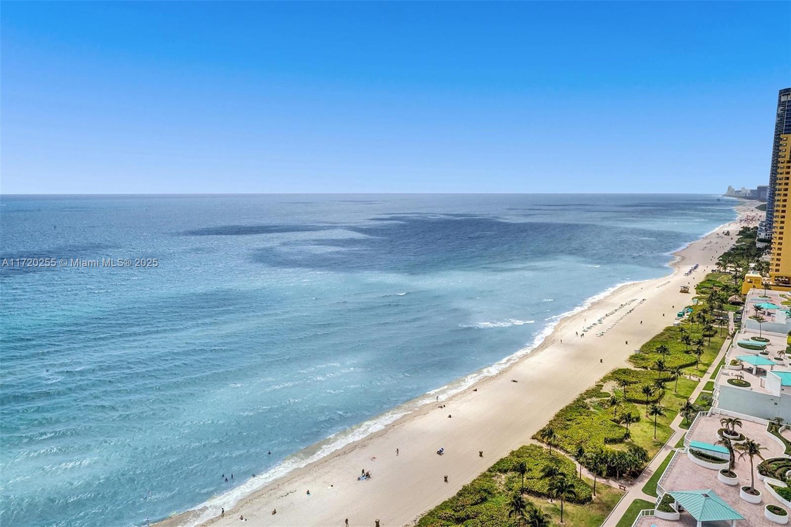 LA PERLA CONDO - Residential