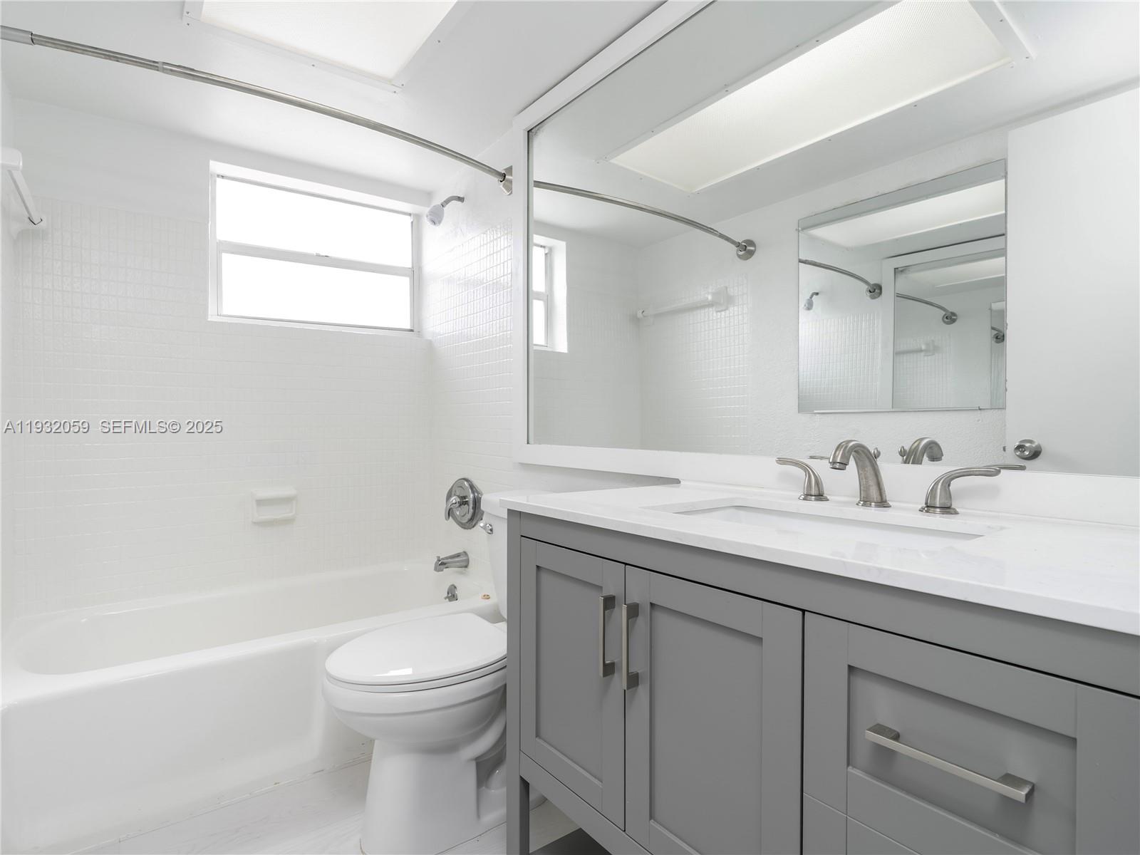 EVERGLADE LAND SALES CO - Residential Lease