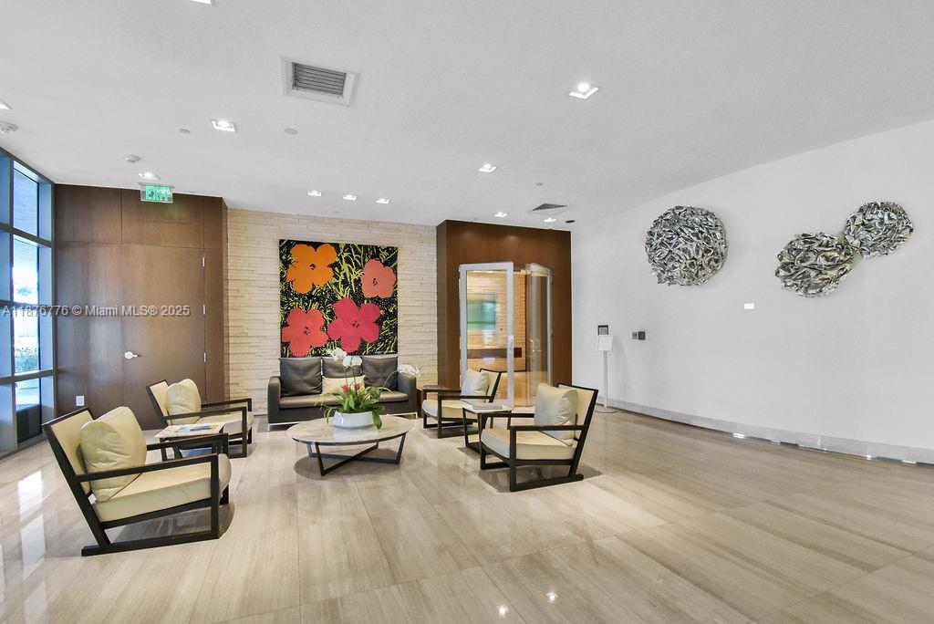 THE WAVERLY AT SOUTH BEAC - Residential